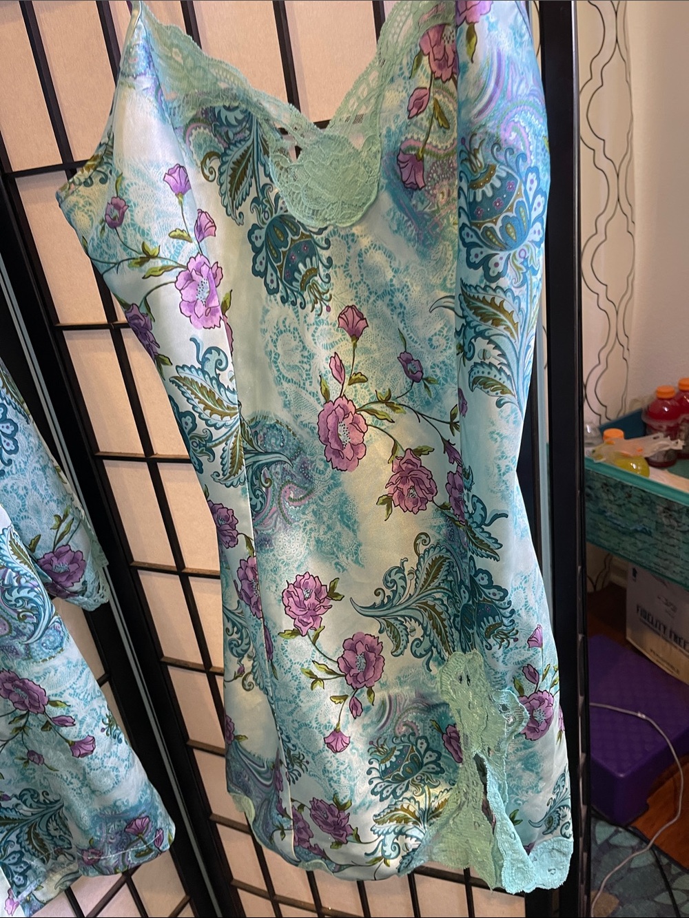 DELICATES Y2K Aqua Satin Floral Lace-Trim Camisole with Lavender Blooms